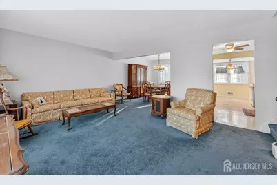 651 Franklin Drive, Perth Amboy, NJ 08861 - Photo 11