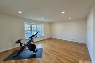 1 Gwizdak Ct, Sayreville, NJ 08872 - Photo 15