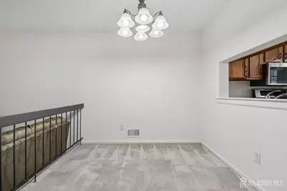 705 Maplecrest Road, Edison, NJ 08820 - Photo 9