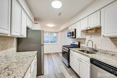 1116 Edison Glen Terrace, Edison, NJ 08837 - Photo 27