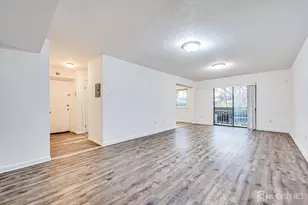 1116 Edison Glen Terrace, Edison, NJ 08837 - Photo 11