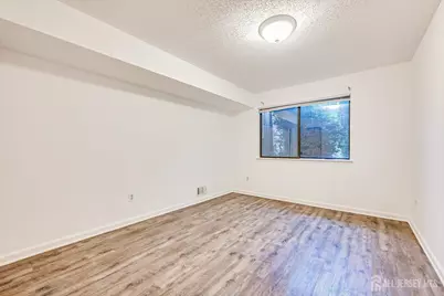 1116 Edison Glen Terrace, Edison, NJ 08837 - Photo 69