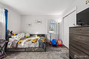 41 Pinetree Dr, Sayreville, NJ 08859 - Photo 15