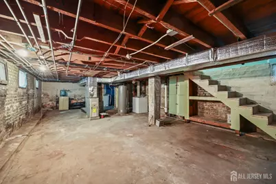 264 Barclay Street, Perth Amboy, NJ 08861 - Photo 17
