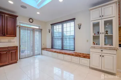 18 Lovell Drive, Plainsboro Township, NJ 08536 - Photo 9