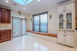 18 Lovell Dr, Plainsboro Township, NJ 08536 - Photo 9