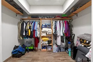 359 Wycoff Way W, East Brunswick Township, NJ 08816 - Photo 17