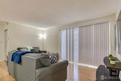 252 Kempsey Drive, North Brunswick Township, NJ 08902 - Photo 5