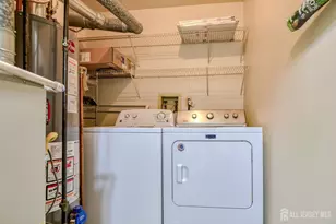 252 Kempsey Dr, North Brunswick Township, NJ 08902 - Photo 15