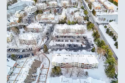 252 Kempsey Drive, North Brunswick Township, NJ 08902 - Photo 3