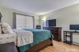 252 Kempsey Dr, North Brunswick Township, NJ 08902 - Photo 9