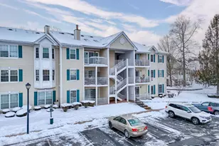 252 Kempsey Dr, North Brunswick Township, NJ 08902 - Photo 1