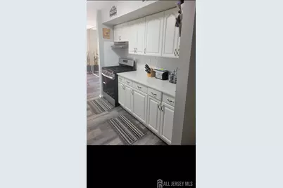 24 Powderhorn Court #c, Woodbridge Township, NJ 07095 - Photo 1