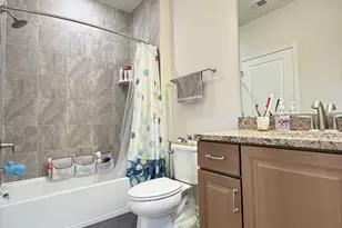 102 Dickson Ct, Highland Park, NJ 08904 - Photo 13