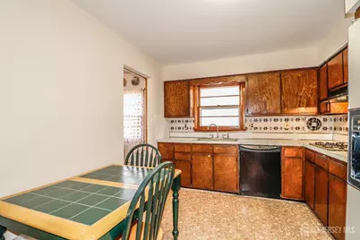 34 E Prescott Avenue E, Colonia, NJ 07067 - Photo 11