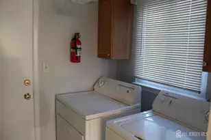 224 Westgate Dr, Edison, NJ 08820 - Photo 13