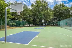 304 Wimbeldon Ct, North Brunswick Township, NJ 08902 - Photo 17