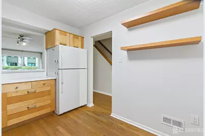 60 Hampshire Drive, Plainsboro Township, NJ 08536 - Photo 9