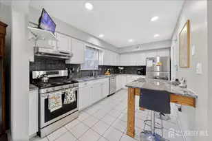 8 N Grand Ave, Port Reading, NJ 07064 - Photo 15