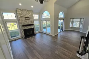 14 Canterbury Dr, Monroe Township, NJ 08831 - Photo 11