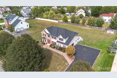 27 Samantha Drive, Monroe Township, NJ 08831 - Photo 13