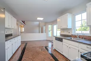 27 Samantha Dr, Monroe Township, NJ 08831 - Photo 41