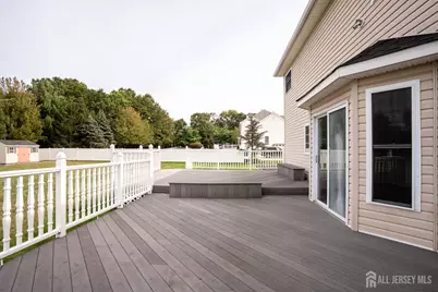 27 Samantha Drive, Monroe Township, NJ 08831 - Photo 11