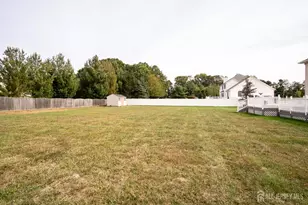 27 Samantha Dr, Monroe Township, NJ 08831 - Photo 5