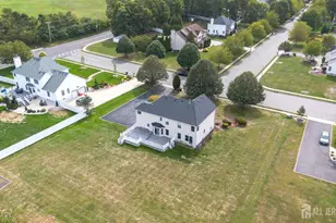 27 Samantha Dr, Monroe Township, NJ 08831 - Photo 21