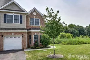 90 Morgan Way, Monroe Township, NJ 08831 - Photo 3