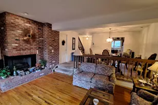 367 Willowbrook Dr, North Brunswick Township, NJ 08902 - Photo 3