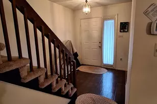 367 Willowbrook Dr, North Brunswick Township, NJ 08902 - Photo 9