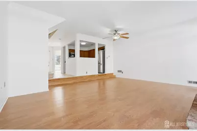 23 Borelle Square, Sayreville, NJ 08859 - Photo 5