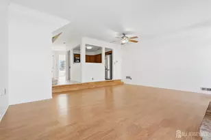 23 Borelle Square, Sayreville, NJ 08859 - Photo 5