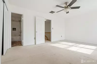 23 Borelle Square, Sayreville, NJ 08859 - Photo 13