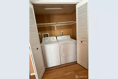 1202 Woodbridge Commons Way, Iselin, NJ 08817 - Photo 9