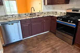 1202 Woodbridge Commons Way, Iselin, NJ 08817 - Photo 7