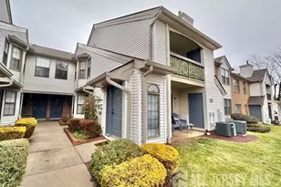 211 Sunshine Ct, Sayreville, NJ 08859 - Photo 1