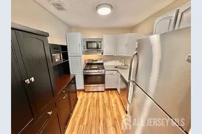 211 Sunshine Court, Sayreville, NJ 08859 - Photo 9