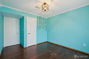 36 Farnham Square, Sayreville, NJ 08859 - Photo 23