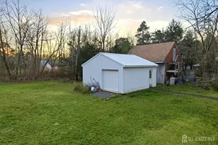 21 Pine St, Old Bridge Township, NJ 08857 - Photo 27