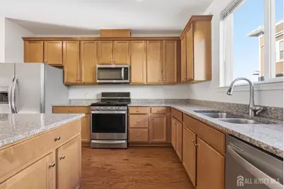 6 Bond Street, North Brunswick Township, NJ 08902 - Photo 9