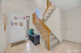 89 Park Gate Dr, Edison, NJ 08820 - Photo 3