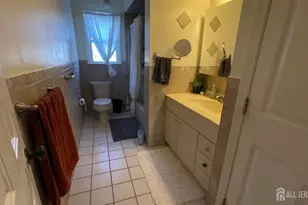 102 Gracey St, Edison, NJ 08817 - Photo 3