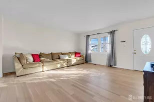 37 10th Ave, Monroe Township, NJ 08831 - Photo 5