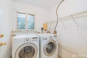 927 Wood Ave, Edison, NJ 08820 - Photo 31