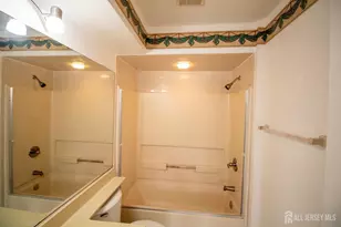 1337 N Waterford Dr, Edison, NJ 08817 - Photo 21