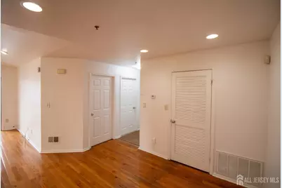 1337 N Waterford Drive, Edison, NJ 08817 - Photo 5