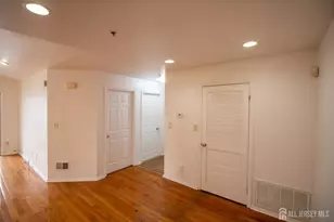 1337 N Waterford Dr, Edison, NJ 08817 - Photo 5