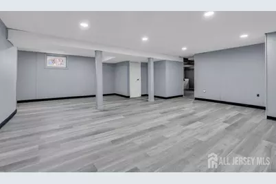 26 Sunnyside Drive, Carteret, NJ 07008 - Photo 17